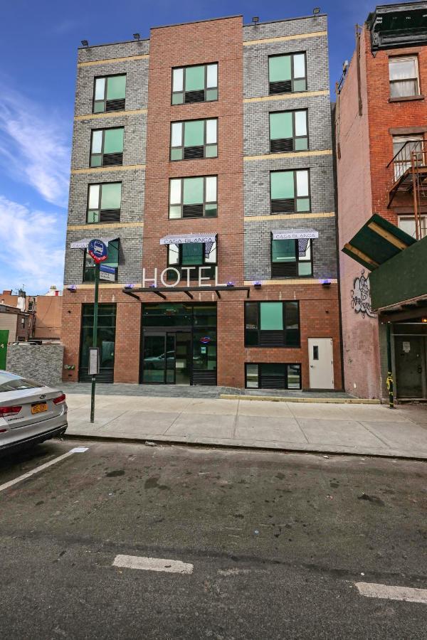 Casa Blanca Hotel Brooklyn نيو يورك المظهر الخارجي الصورة