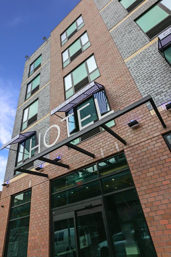 Casa Blanca Hotel Brooklyn نيو يورك المظهر الخارجي الصورة